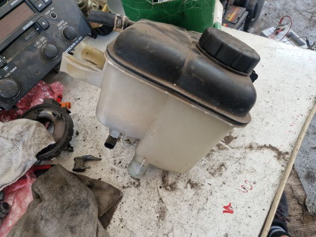 bontott MERCEDES-BENZ C-CLASS Kiegyenlítő Tartály