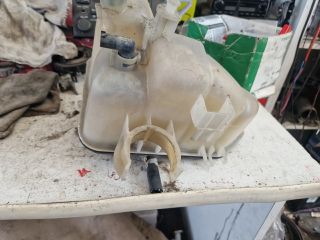 bontott MERCEDES-BENZ C-CLASS Kiegyenlítő Tartály