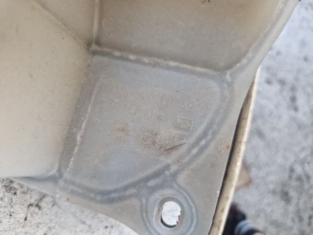 bontott MERCEDES-BENZ C-CLASS Kiegyenlítő Tartály