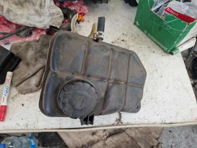 bontott MERCEDES-BENZ C-CLASS Kiegyenlítő Tartály