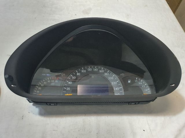 bontott MERCEDES-BENZ C-CLASS Kilométeróra
