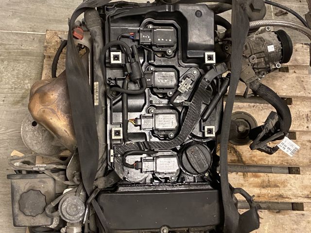 bontott MERCEDES-BENZ C-CLASS Motor (Fűzött blokk hengerfejjel)