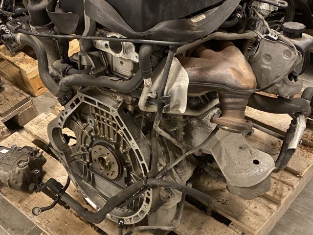 bontott MERCEDES-BENZ C-CLASS Motor (Fűzött blokk hengerfejjel)