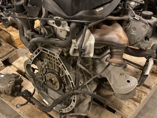 bontott MERCEDES-BENZ C-CLASS Motor (Fűzött blokk hengerfejjel)