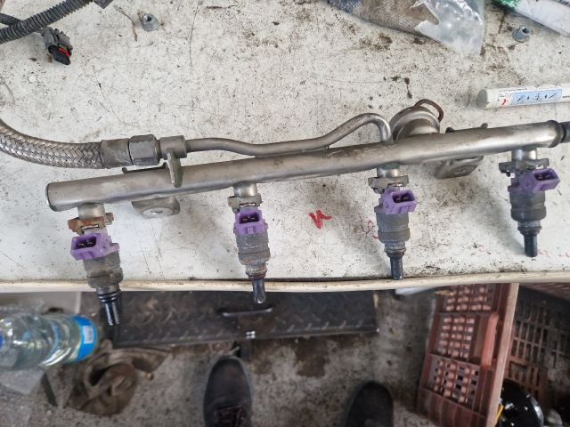 bontott MERCEDES-BENZ C-CLASS Porlasztó Sor / Híd