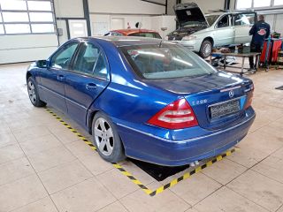 bontott MERCEDES-BENZ C-CLASS Bal első Csonkállvány Kerékaggyal