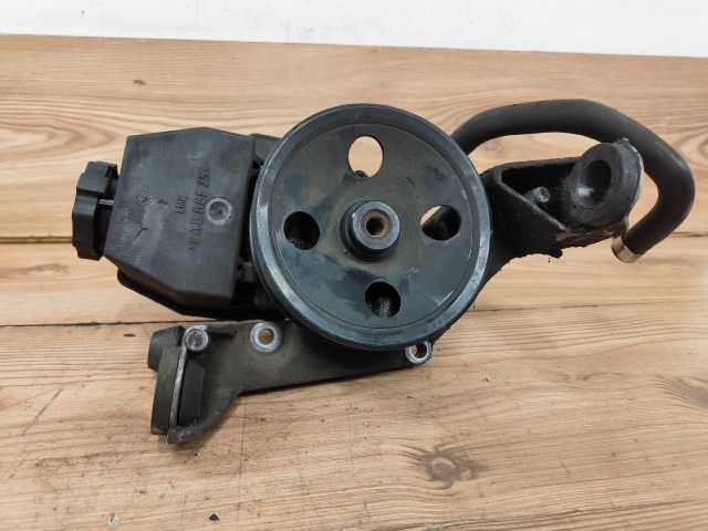 bontott MERCEDES-BENZ C-CLASS Kormányszervó Motor (Hidraulikus)