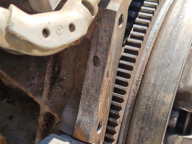 bontott MERCEDES-BENZ C-CLASS Motor (Fűzött blokk hengerfejjel)