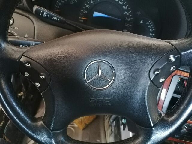 bontott MERCEDES-BENZ C-CLASS Olajszűrő Ház