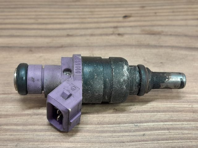 bontott MERCEDES-BENZ C-CLASS Porlasztó (1 db)