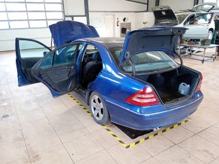 bontott MERCEDES-BENZ C-CLASS Porlasztó (1 db)