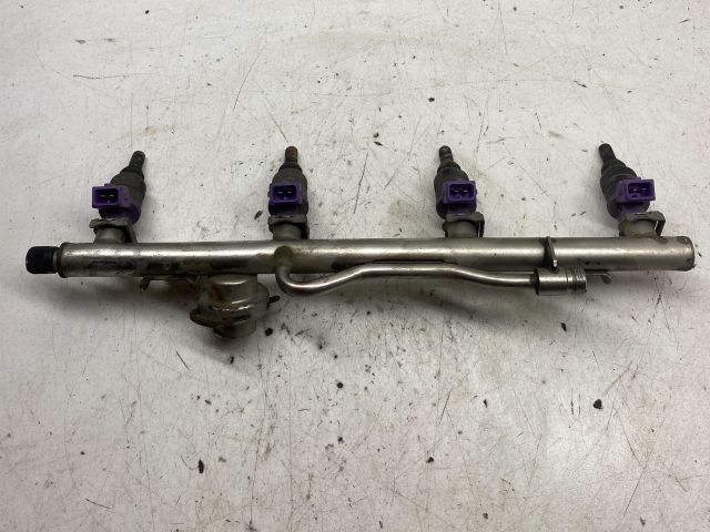 bontott MERCEDES-BENZ C-CLASS Porlasztó Sor / Híd