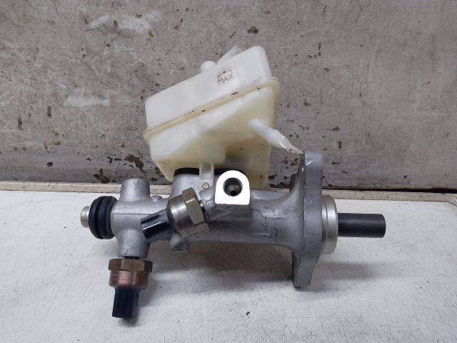 bontott MERCEDES-BENZ C-CLASS Főfékhenger