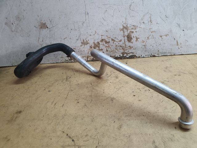 bontott MERCEDES-BENZ C-CLASS Fűtőradiátor Vízcső Felső