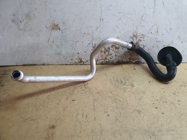 bontott MERCEDES-BENZ C-CLASS Fűtőradiátor Vízcső Felső