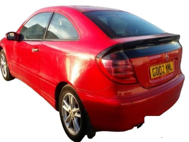 bontott MERCEDES-BENZ C-CLASS Légszűrő Ház