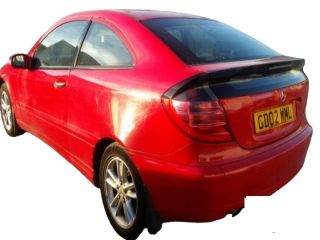 bontott MERCEDES-BENZ C-CLASS Légszűrő Ház