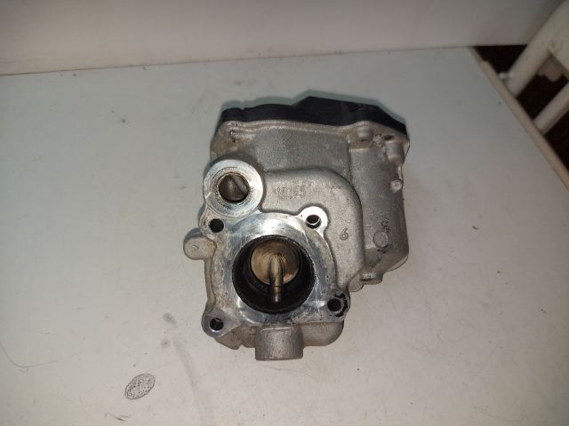 bontott MERCEDES-BENZ C-CLASS Fojtószelep (Elektromos)