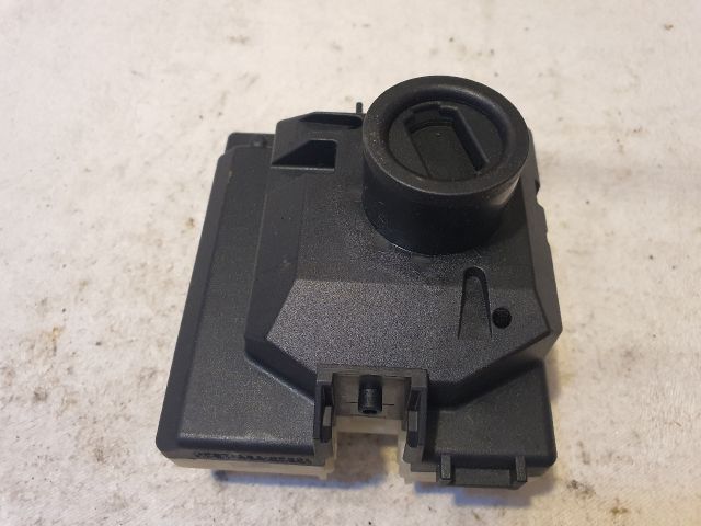 bontott MERCEDES-BENZ C-CLASS Gyújtáskapcsoló Házzal