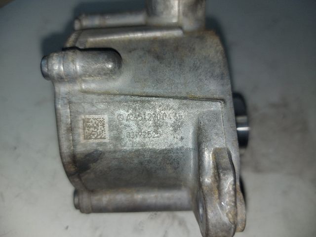 bontott MERCEDES-BENZ C-CLASS Vákumpumpa