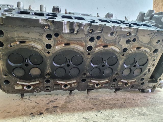 bontott MERCEDES-BENZ C-CLASS Hengerfej