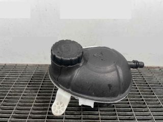 bontott MERCEDES-BENZ C-CLASS Kiegyenlítő Tartály