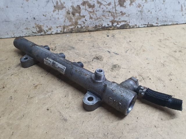 bontott MERCEDES-BENZ C-CLASS Közösnyomócső