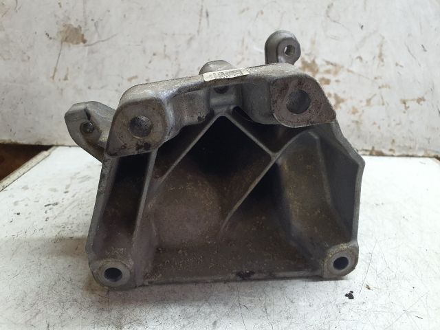 bontott MERCEDES-BENZ C-CLASS Motor Tartó Bak Bal