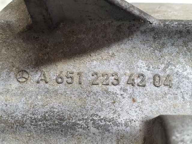 bontott MERCEDES-BENZ C-CLASS Motor Tartó Bak Bal