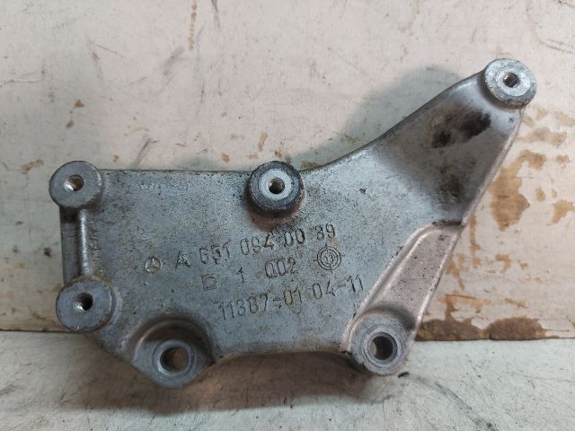 bontott MERCEDES-BENZ C-CLASS Motor Tartó Bak (Fém)