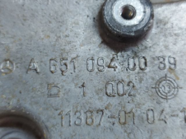 bontott MERCEDES-BENZ C-CLASS Motor Tartó Bak (Fém)