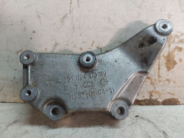 bontott MERCEDES-BENZ C-CLASS Motor Tartó Bak (Fém)