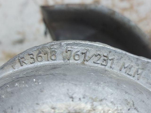 bontott MERCEDES-BENZ C-CLASS Motor Tartó Bak Jobb