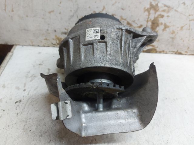 bontott MERCEDES-BENZ C-CLASS Motor Tartó Bak Jobb