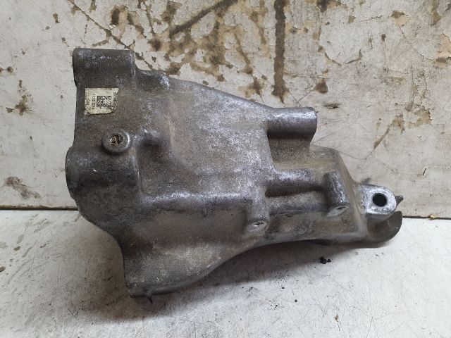 bontott MERCEDES-BENZ C-CLASS Motor Tartó Bak Jobb