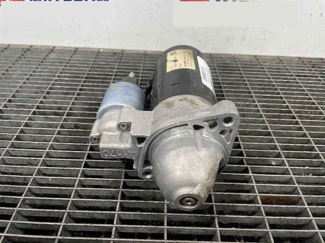 bontott MERCEDES-BENZ C-CLASS Önindító