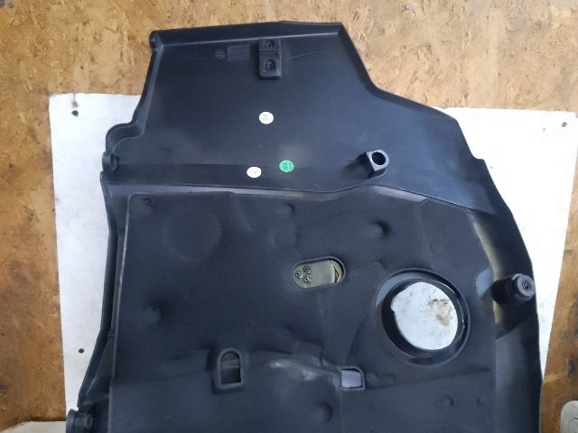 bontott MERCEDES-BENZ C-CLASS Felső Motorburkolat