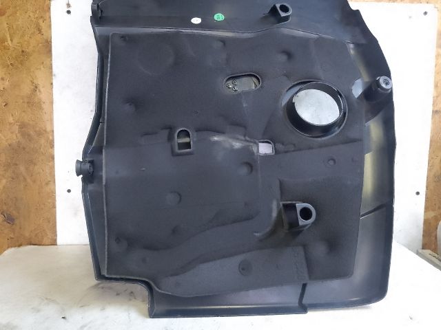 bontott MERCEDES-BENZ C-CLASS Felső Motorburkolat