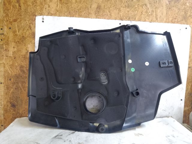 bontott MERCEDES-BENZ C-CLASS Felső Motorburkolat