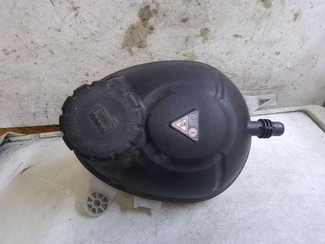 bontott MERCEDES-BENZ C-CLASS Kiegyenlítő Tartály