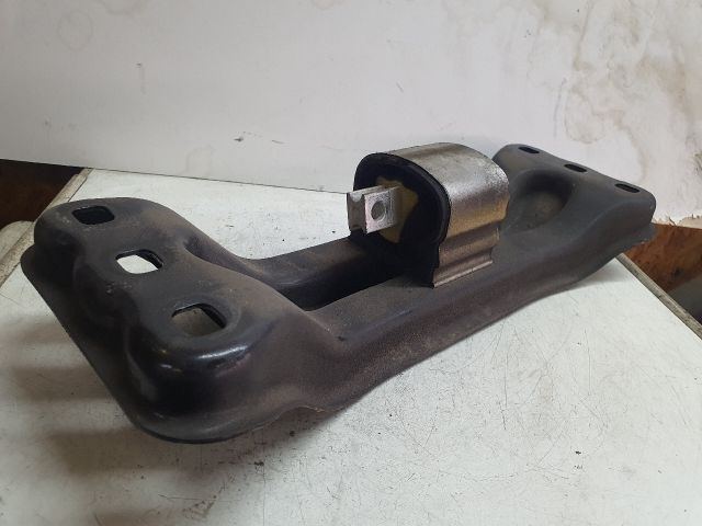 bontott MERCEDES-BENZ C-CLASS Motor Tartó Bak (Fém)