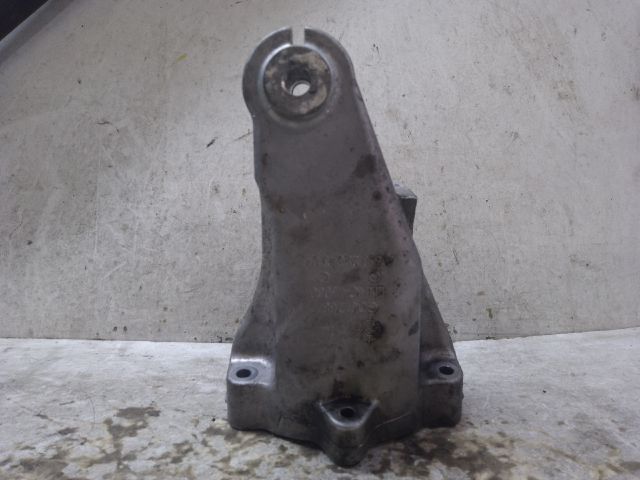 bontott MERCEDES-BENZ C-CLASS Motor Tartó Bak (Fém)