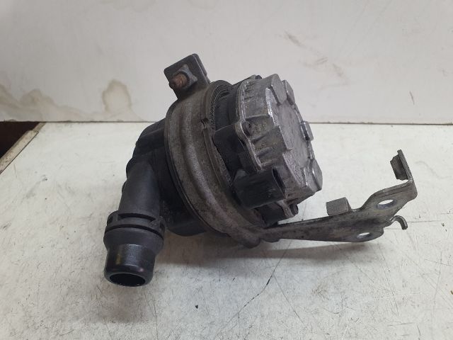 bontott MERCEDES-BENZ C-CLASS Vízpumpa