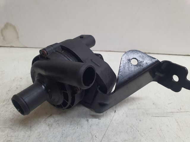 bontott MERCEDES-BENZ C-CLASS Vízpumpa