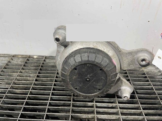 bontott MERCEDES-BENZ C-CLASS Motor Tartó Bak (Pozíciófüggetlen)