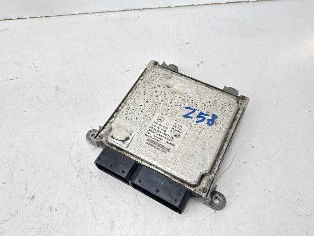 bontott MERCEDES-BENZ C-CLASS Motorvezérlő