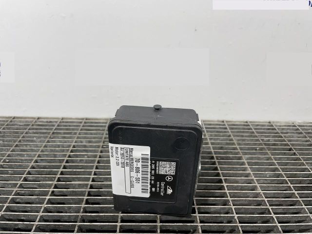 bontott MERCEDES-BENZ C-CLASS ABS Kocka