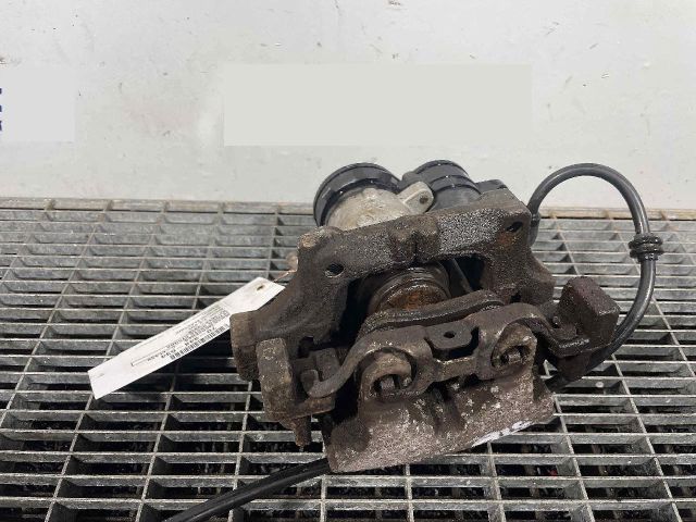 bontott MERCEDES-BENZ C-CLASS Bal hátsó Féknyereg Munkahengerrel