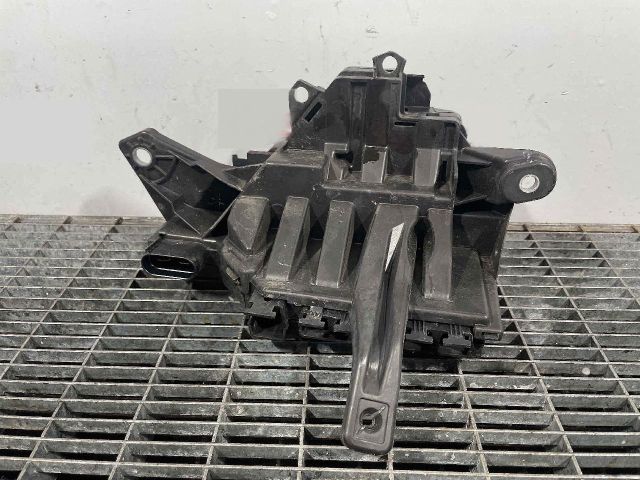 bontott MERCEDES-BENZ C-CLASS Biztosítéktábla Motortér