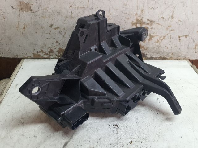 bontott MERCEDES-BENZ C-CLASS Biztosítéktábla Motortér